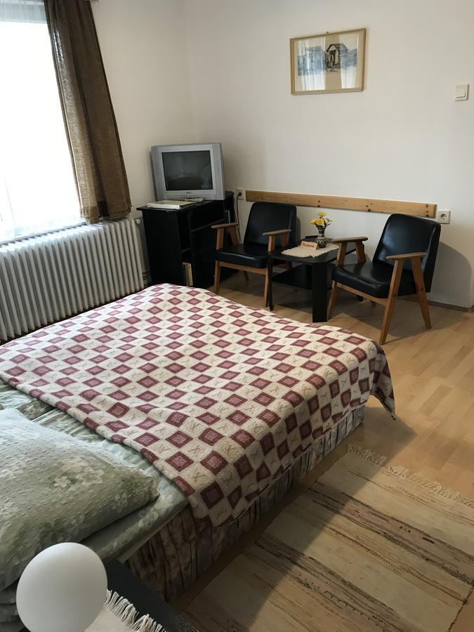 Friends Villa Apartments 2 ヘーヴィーズ エクステリア 写真