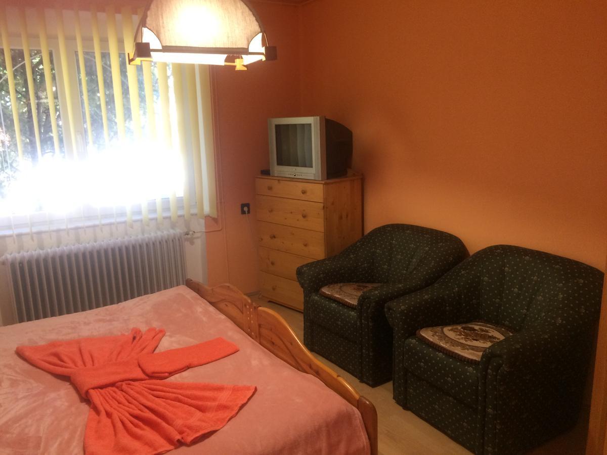 Friends Villa Apartments 2 ヘーヴィーズ エクステリア 写真