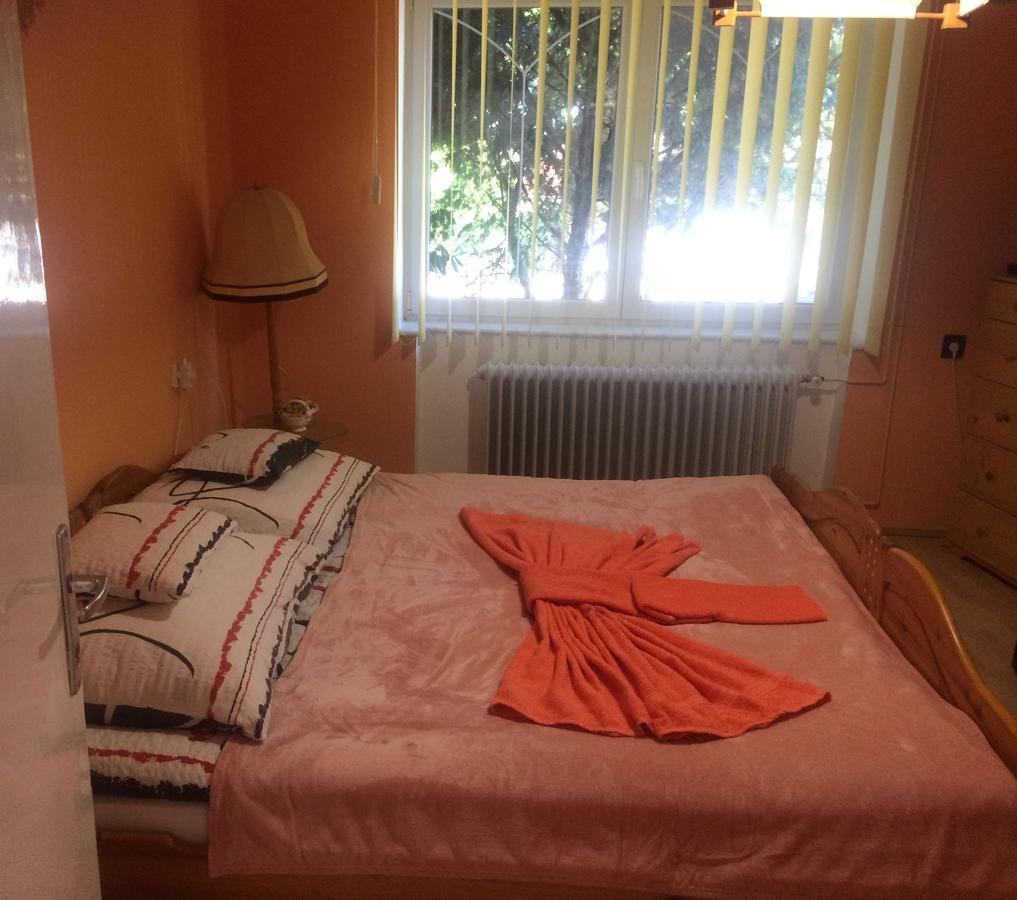 Friends Villa Apartments 2 ヘーヴィーズ エクステリア 写真