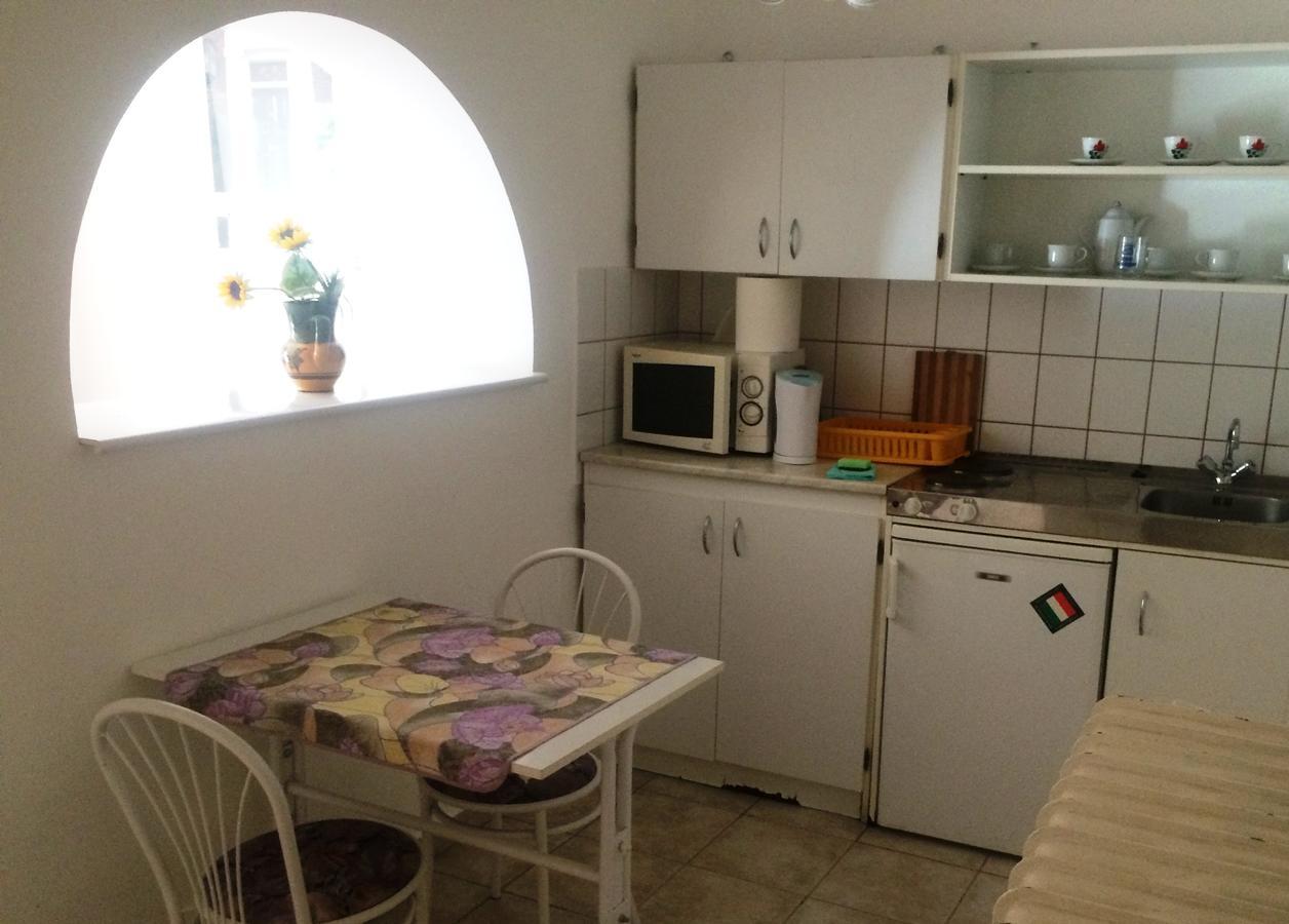 Friends Villa Apartments 2 ヘーヴィーズ エクステリア 写真