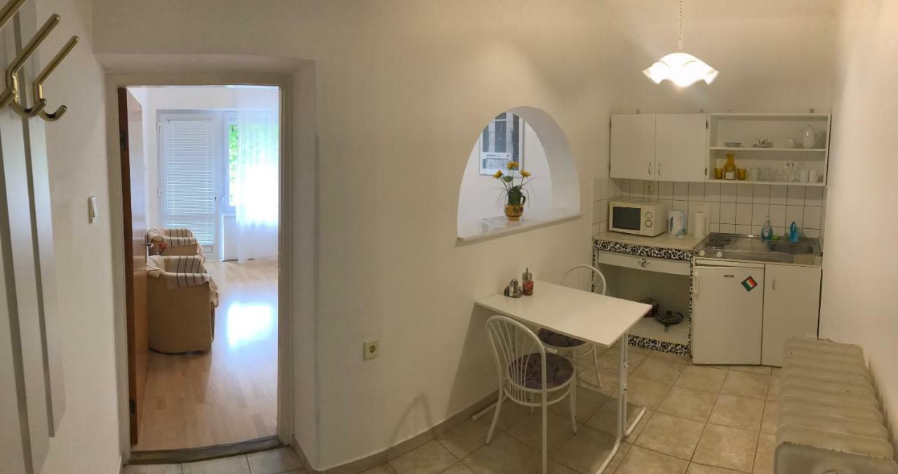 Friends Villa Apartments 2 ヘーヴィーズ エクステリア 写真